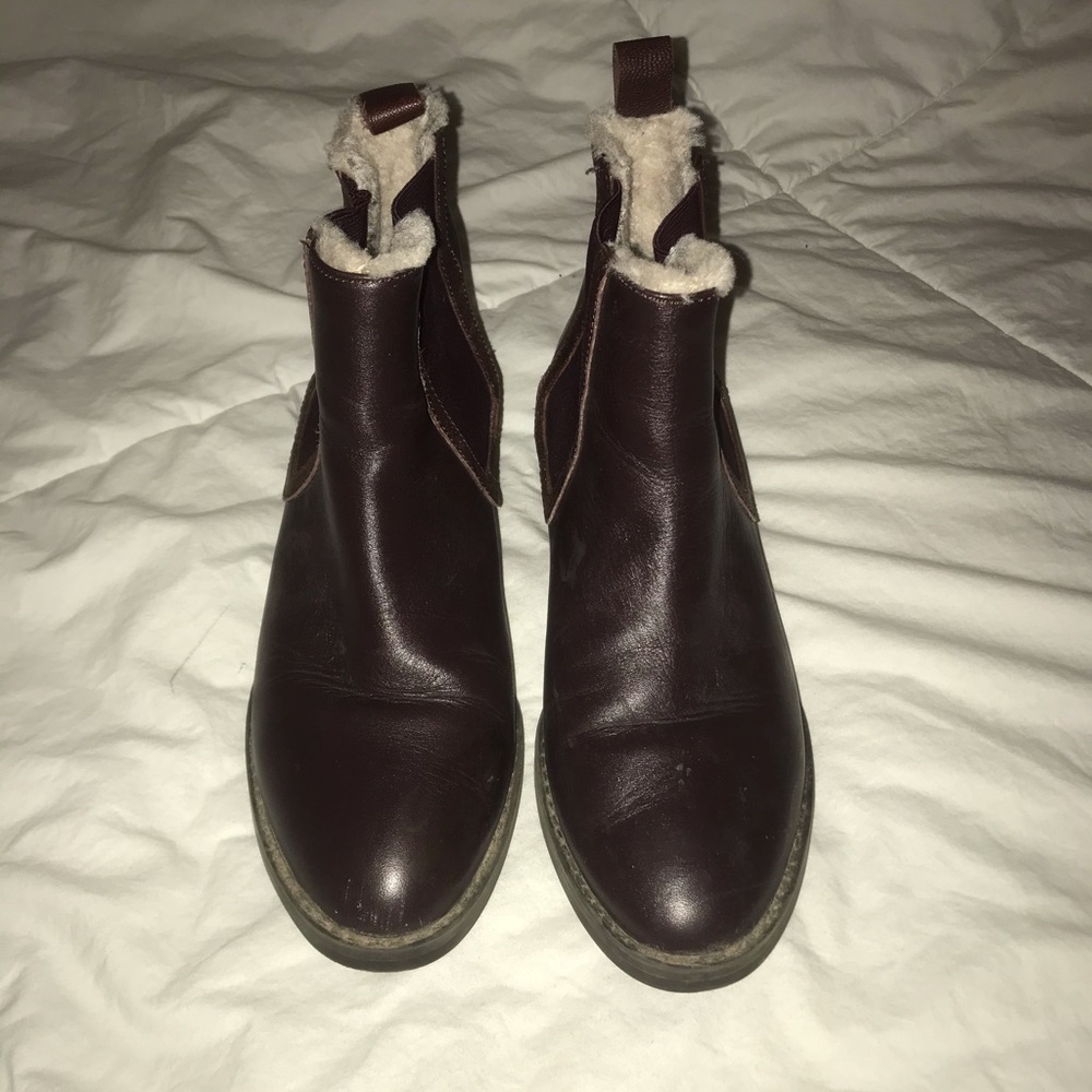 EMU Australia red leather boot merino wool lined